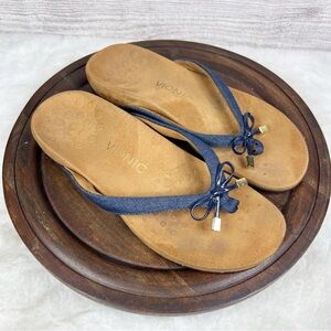 Vionic Bella II Sandal Blue Denim Patent Bow Orthotic Comfort Slip On Thong Sz 8